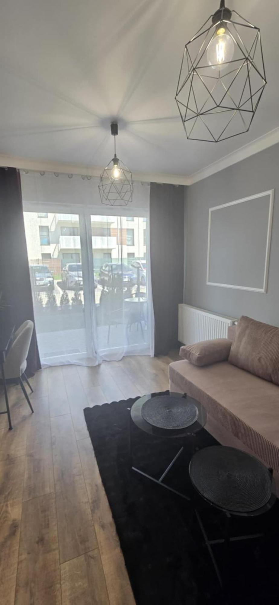 2 Pokojowy Z Ogrodkiem Lub Apartament