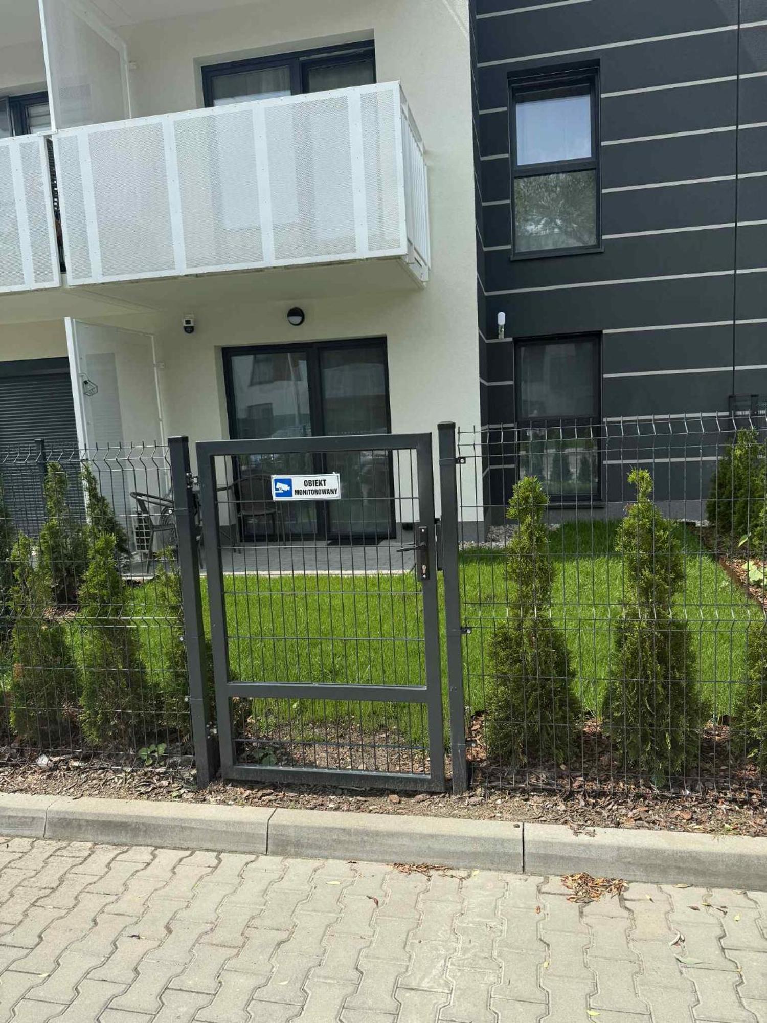 2 Pokojowy Z Ogrodkiem Lub Apartament Warszawa